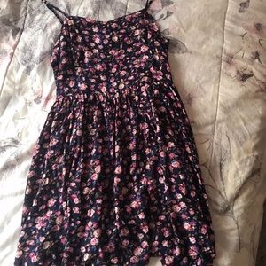 Pretty spring/summer flower pattern dress
